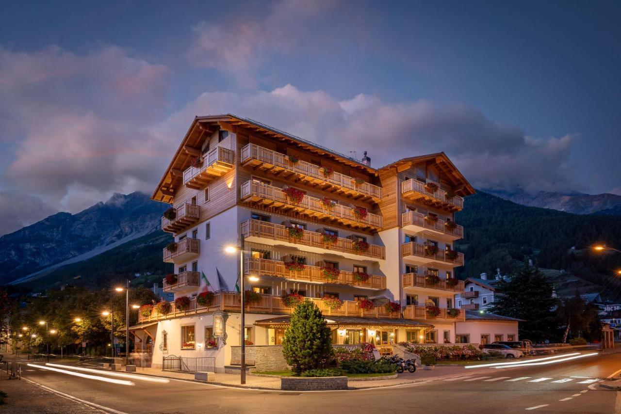 Hotel Baita Dei Pini Bormio Esterno foto